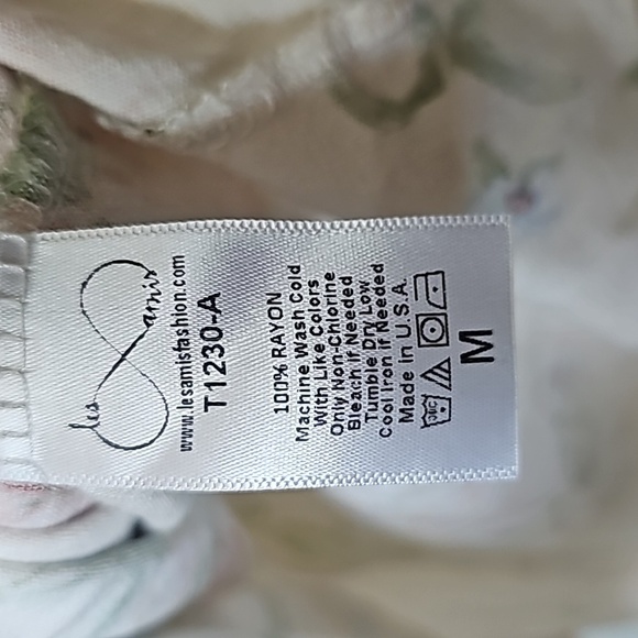 Les Amis Romantic Beachy Spring Summer Retro medium floral square neck blouse - Picture 5 of 7